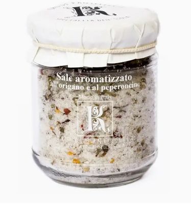 Sea salt with oregano and peperoncino
