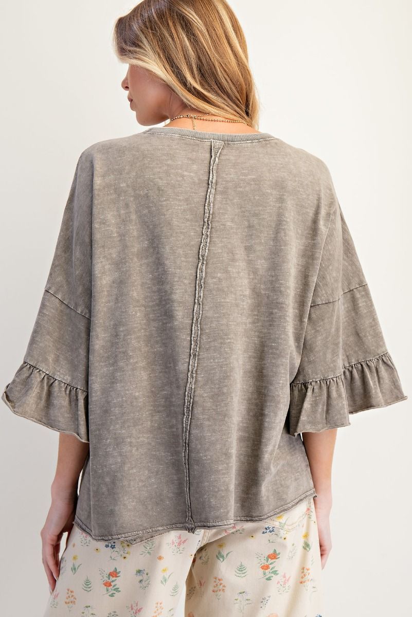 Relaxed, loose-fit wing ruffle sleeves top