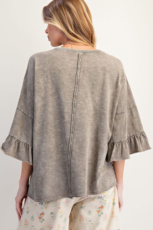 Relaxed, loose-fit wing ruffle sleeves top