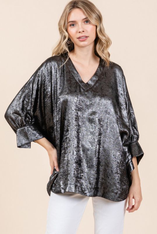 Metallic top with V-neck