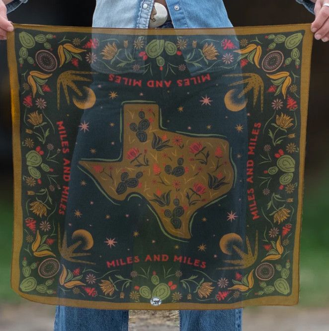 Miles and Miles Bandana-black