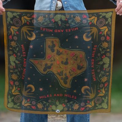 Miles and Miles Bandana-black
