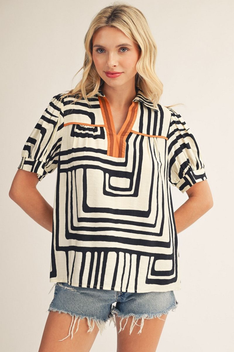 Short sleeves Geo print top with solid contrast accent., Color: black, Size: S