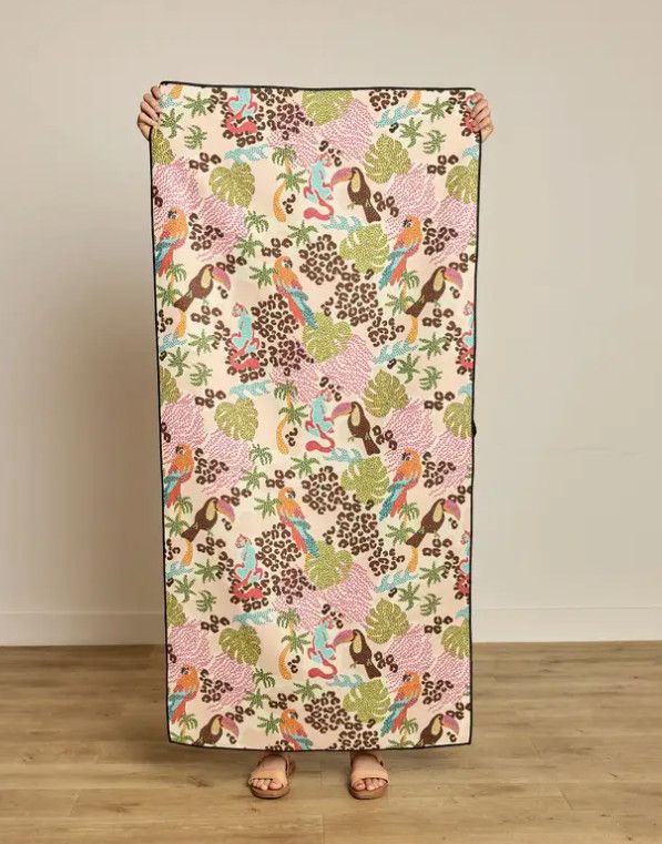 Tropi Hotel Beach Towel