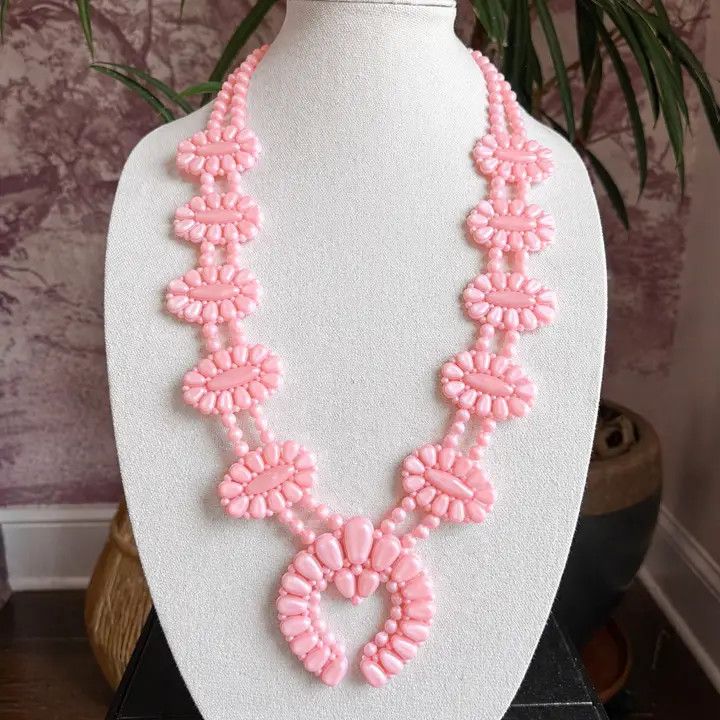Golden Hour Necklace in Pale Pink Stardust