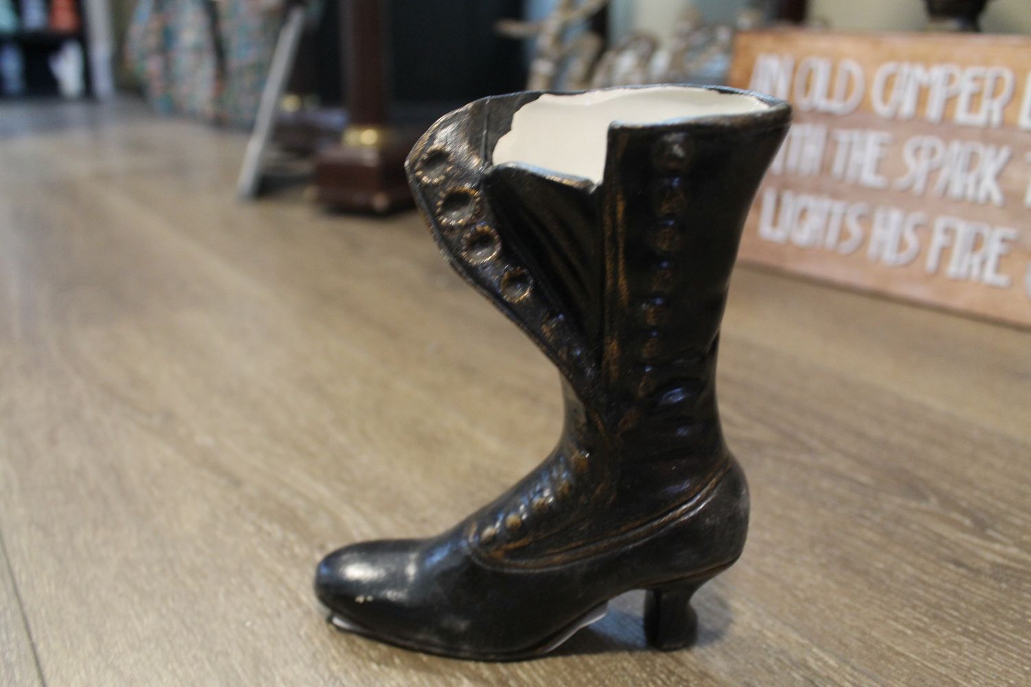 Witches shoe ceramic