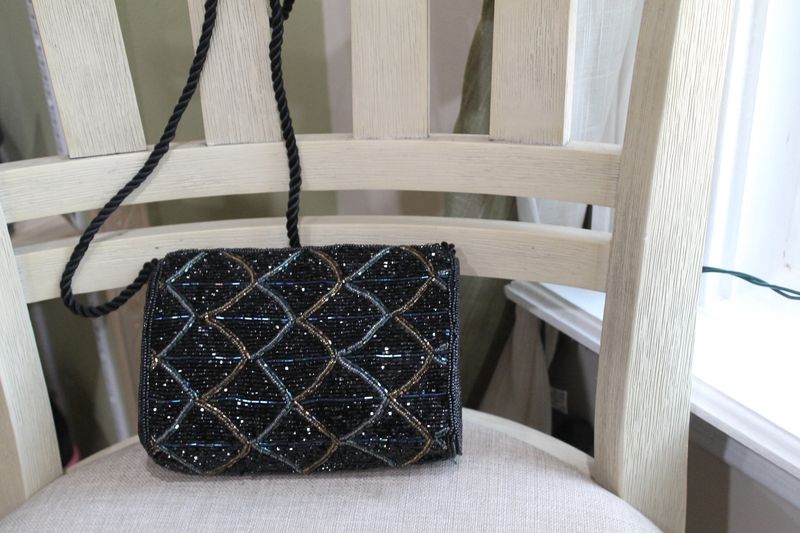Black sequence elegant purse