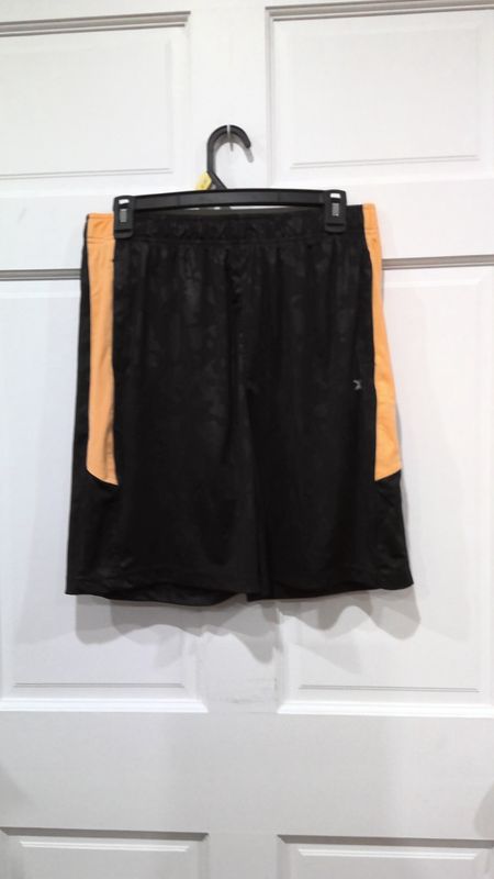 Version black and orange shorts xl