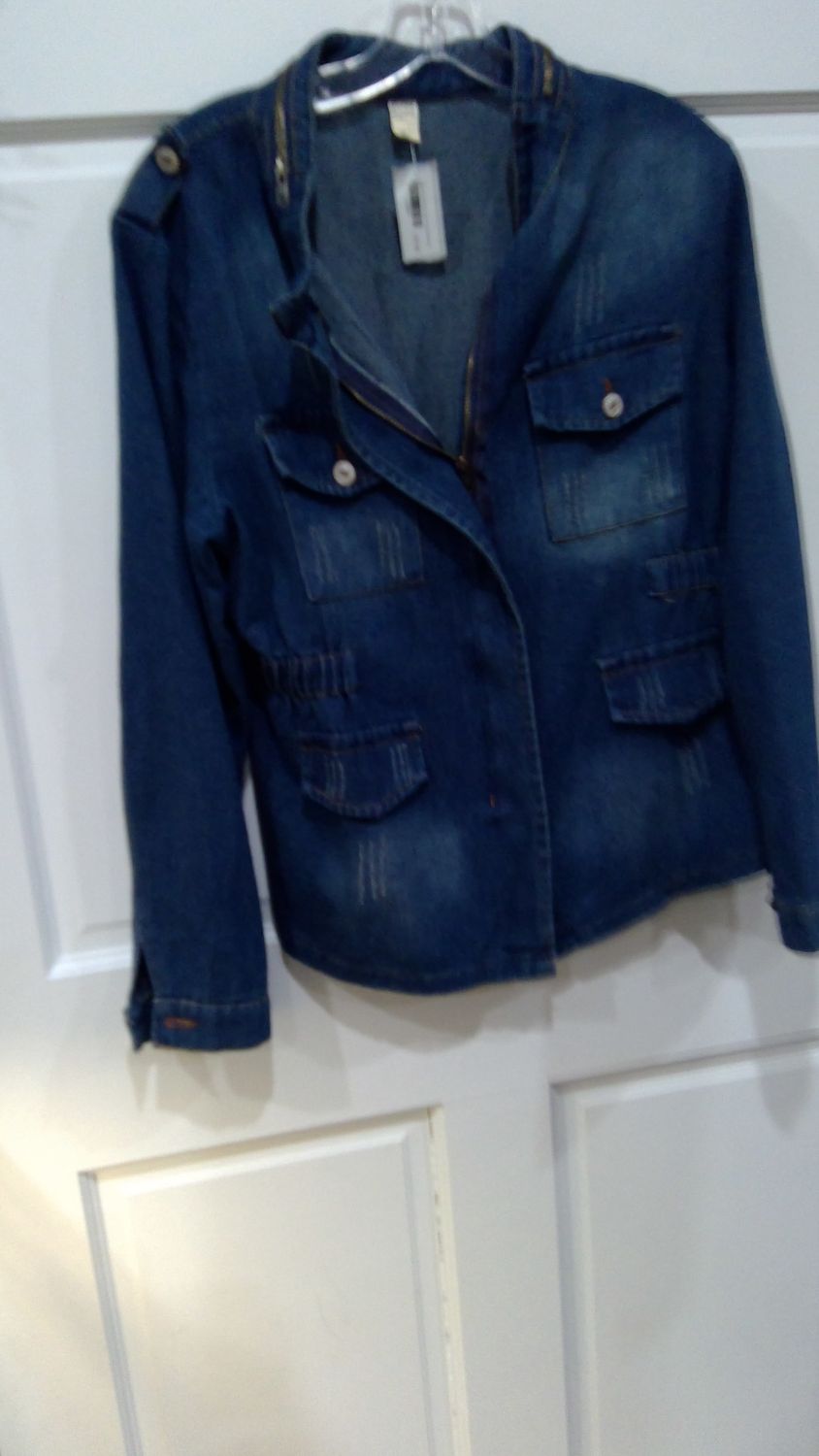 Jean Jacket Size XL Distressing