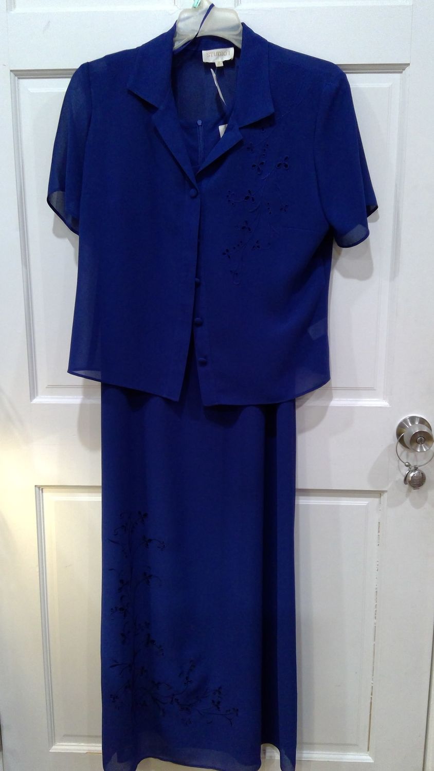 Studio  2 piece formal size 12 blue