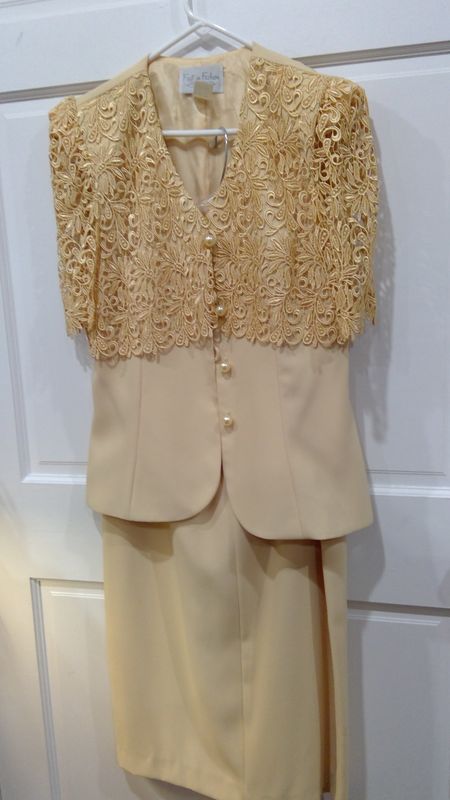 first in fashion dress 2 pc size 11 / 12 yellow
