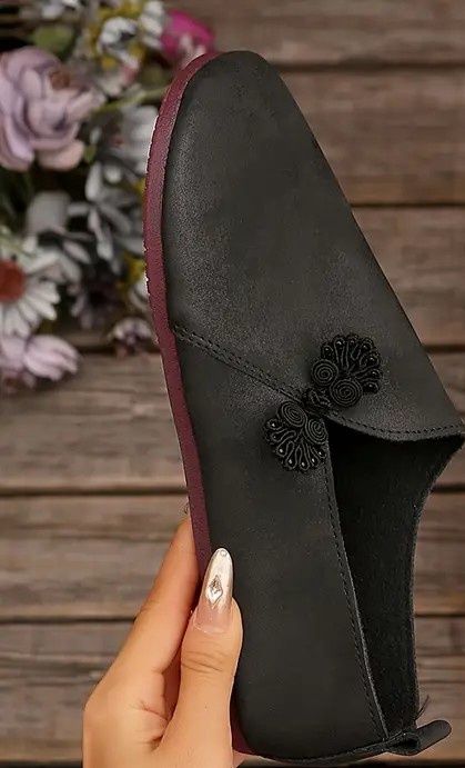 Loafers with Floral Buckle, Faux Upper and Lining, Rubber Sole, Round Toe for All Seasons