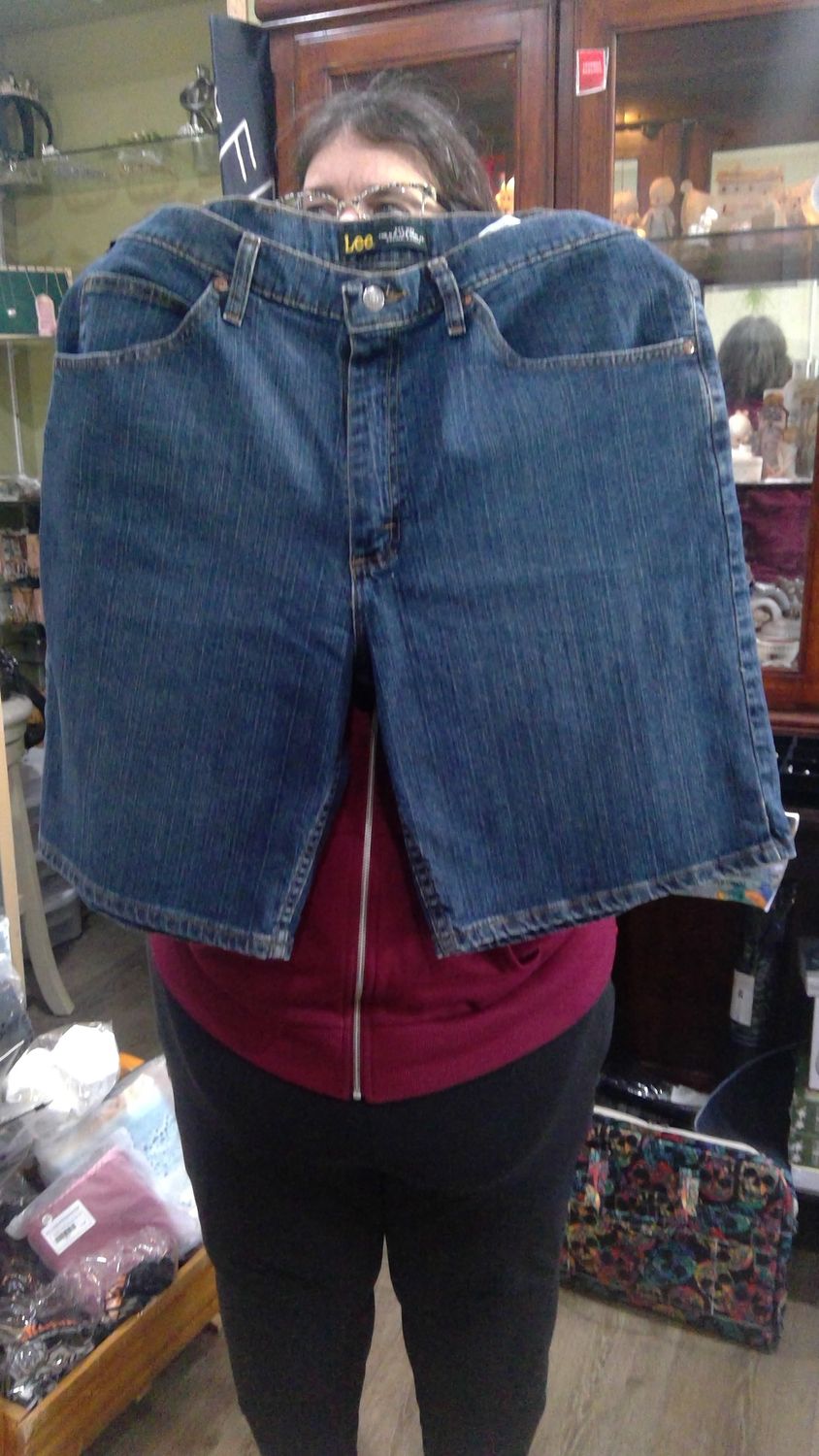 Lee Jean Shorts Size 38
