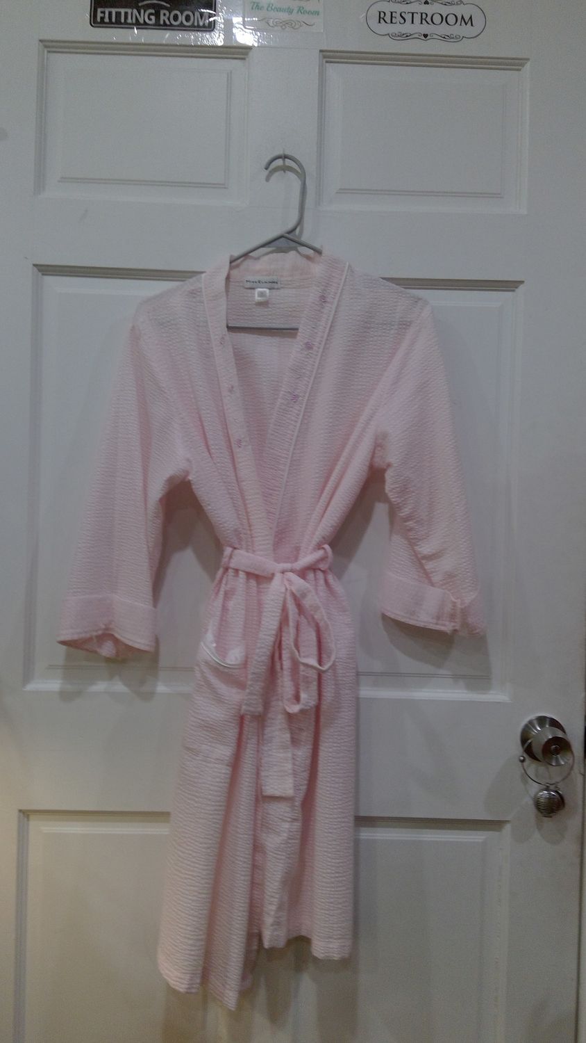 Miss Elaine  Robe Size Med