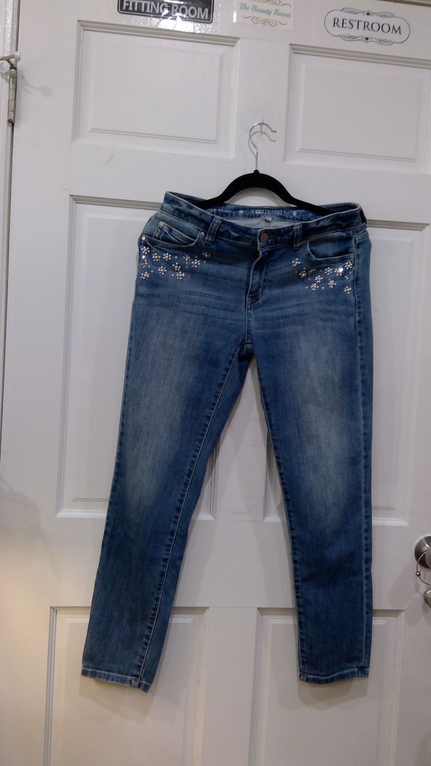 Jennifer Lopez  Jeans  Size  4