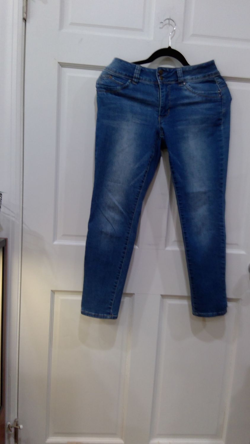 Royalty Jean Size 6 P