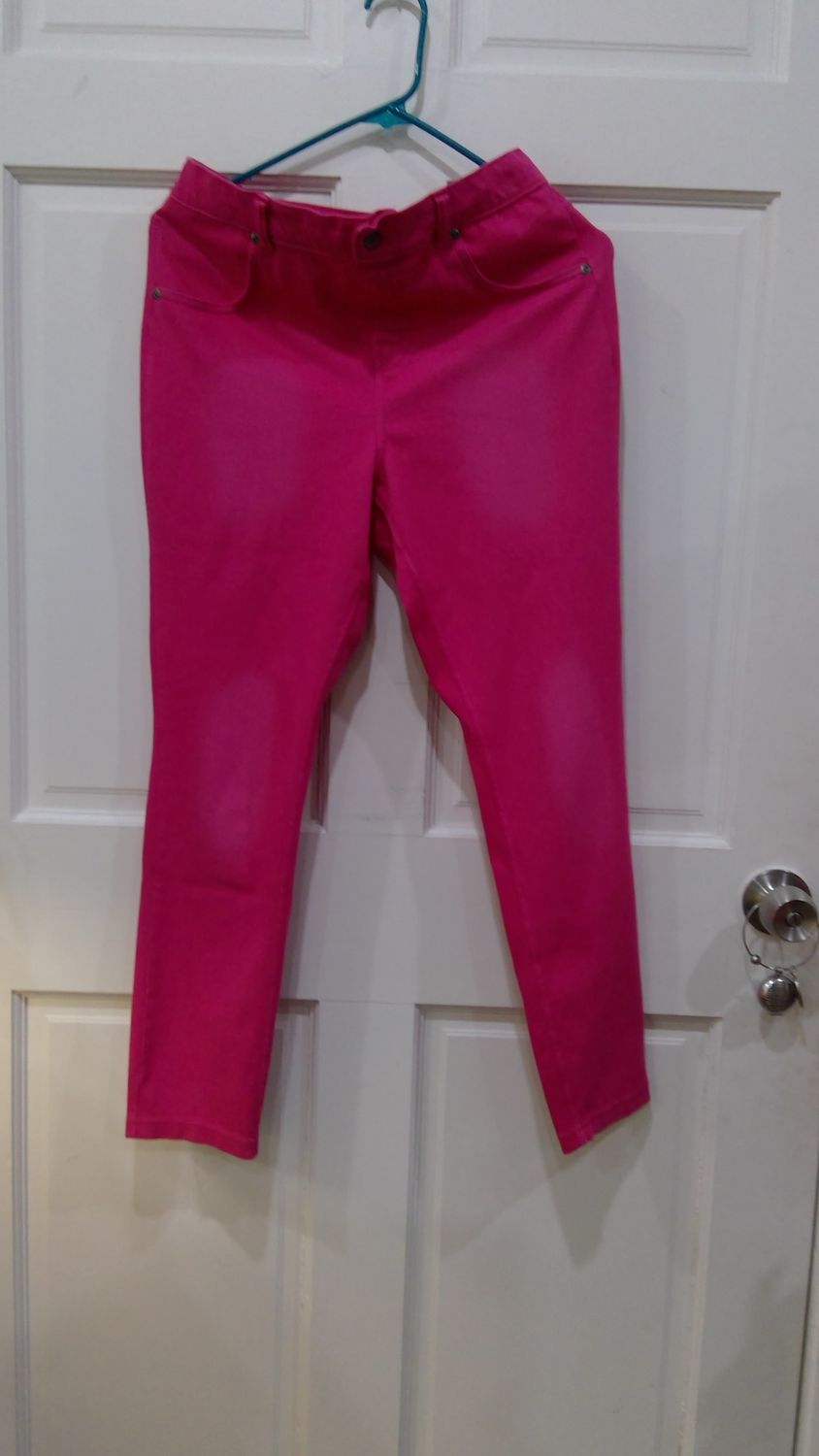 Hue Pink Jeans Size MED