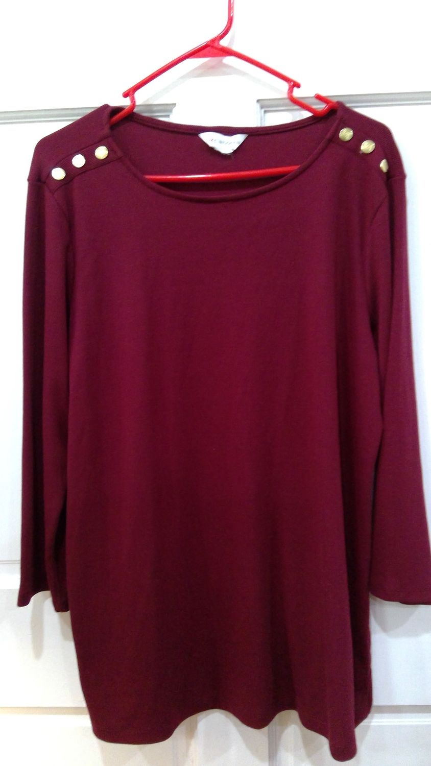 Liz Claiborne Burgandy Long Sleeve With Buttons  On The Shoulder Size  xl