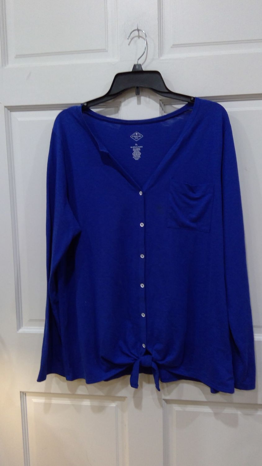 St Johns Bay Nwt Womens  Button Up Tie Bottom  V Neck  Blue Size xl