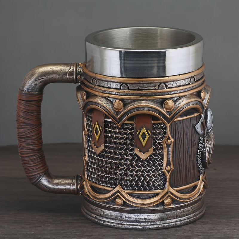 Viking Worry Rune Tankard Golden Set