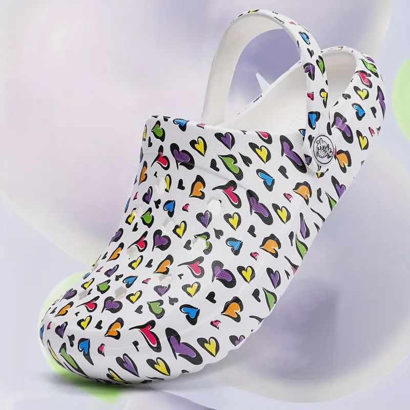 HEART CROCS SIZE 10