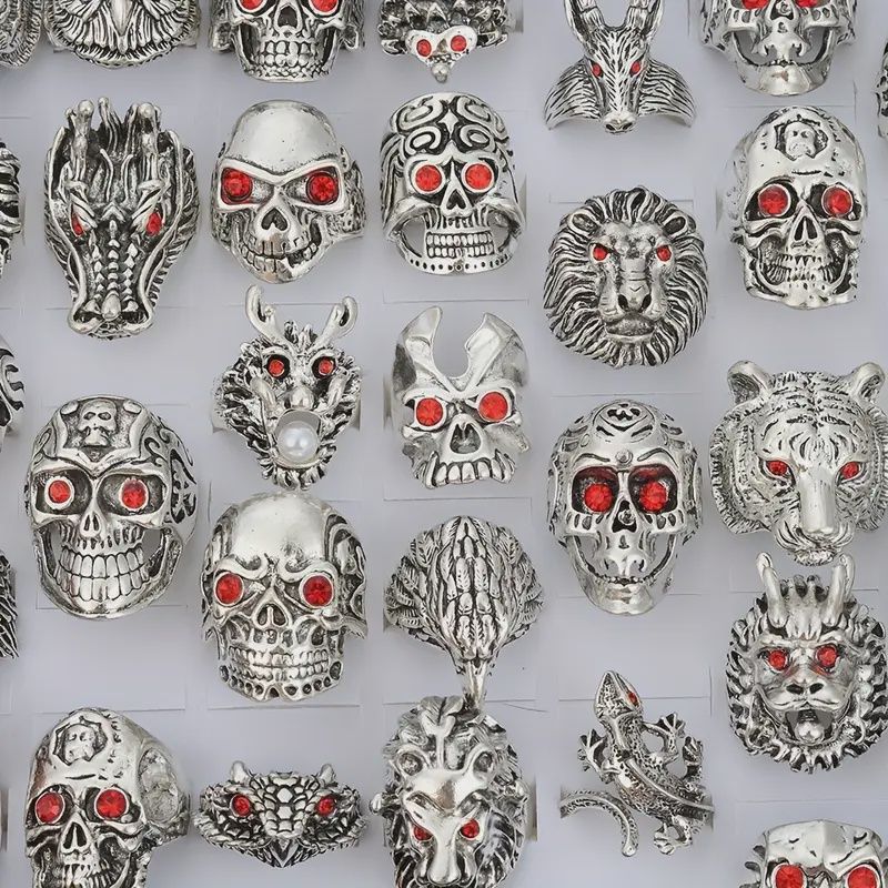 Gothic Skull Rings With Red Rhinestones
