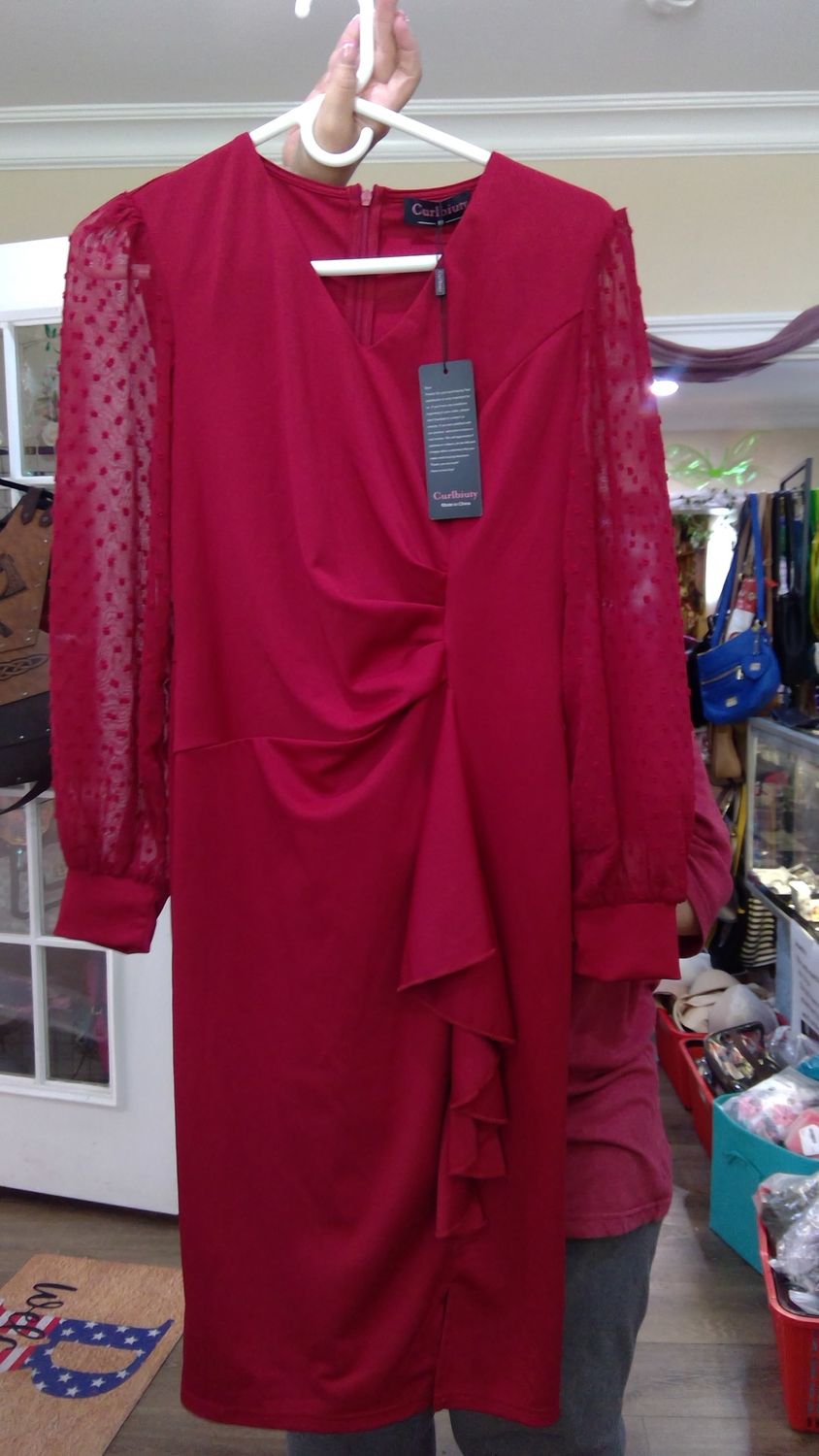 Elegant  Curl Biuty Red Dress size MED
