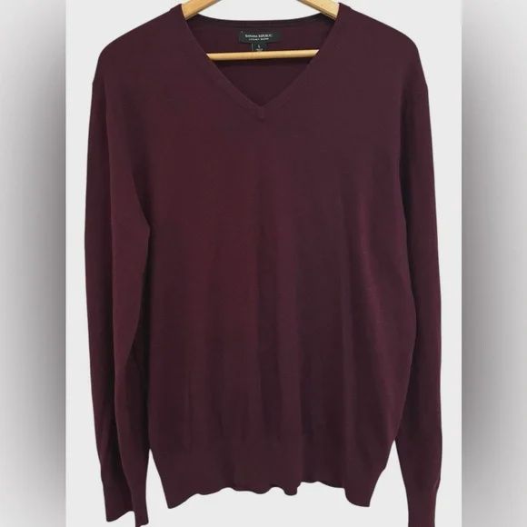 Banana Republic burgundy mens sweater size large