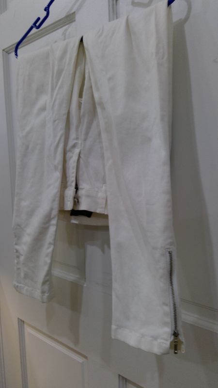 white house black market skimmer size 4 jean