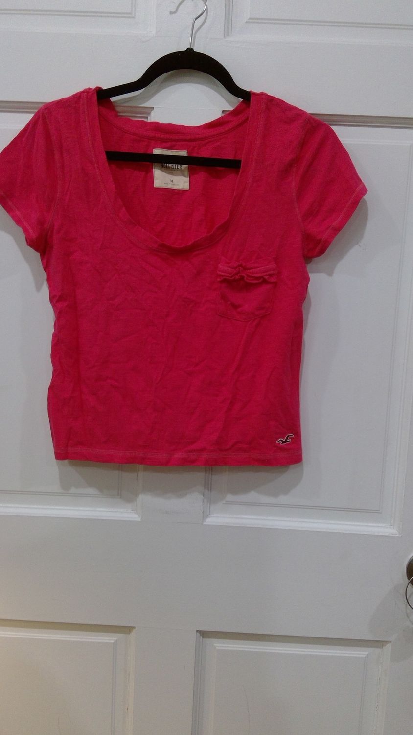 Hollister short sleeve  shirt pink with pocket size medium