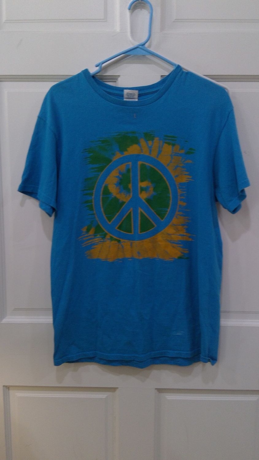 Delta Pro  Peace Sign Shirt Size  m