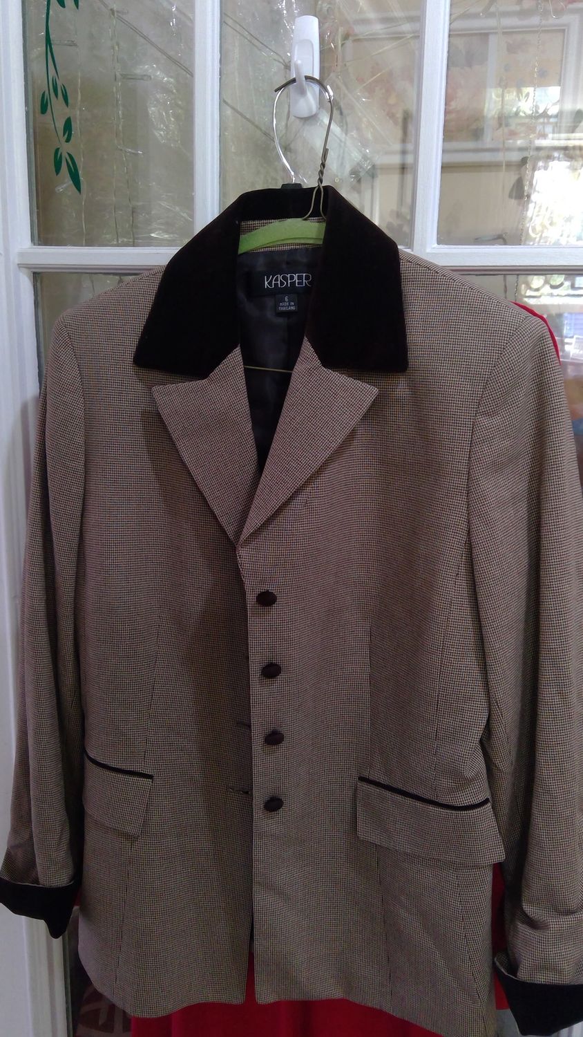 Kasper brown vintage size 6 sports coat pin strip