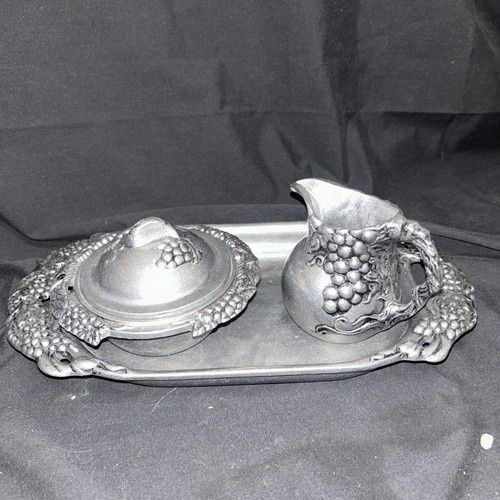 Cream and Sugar Carson vineyard collection try set