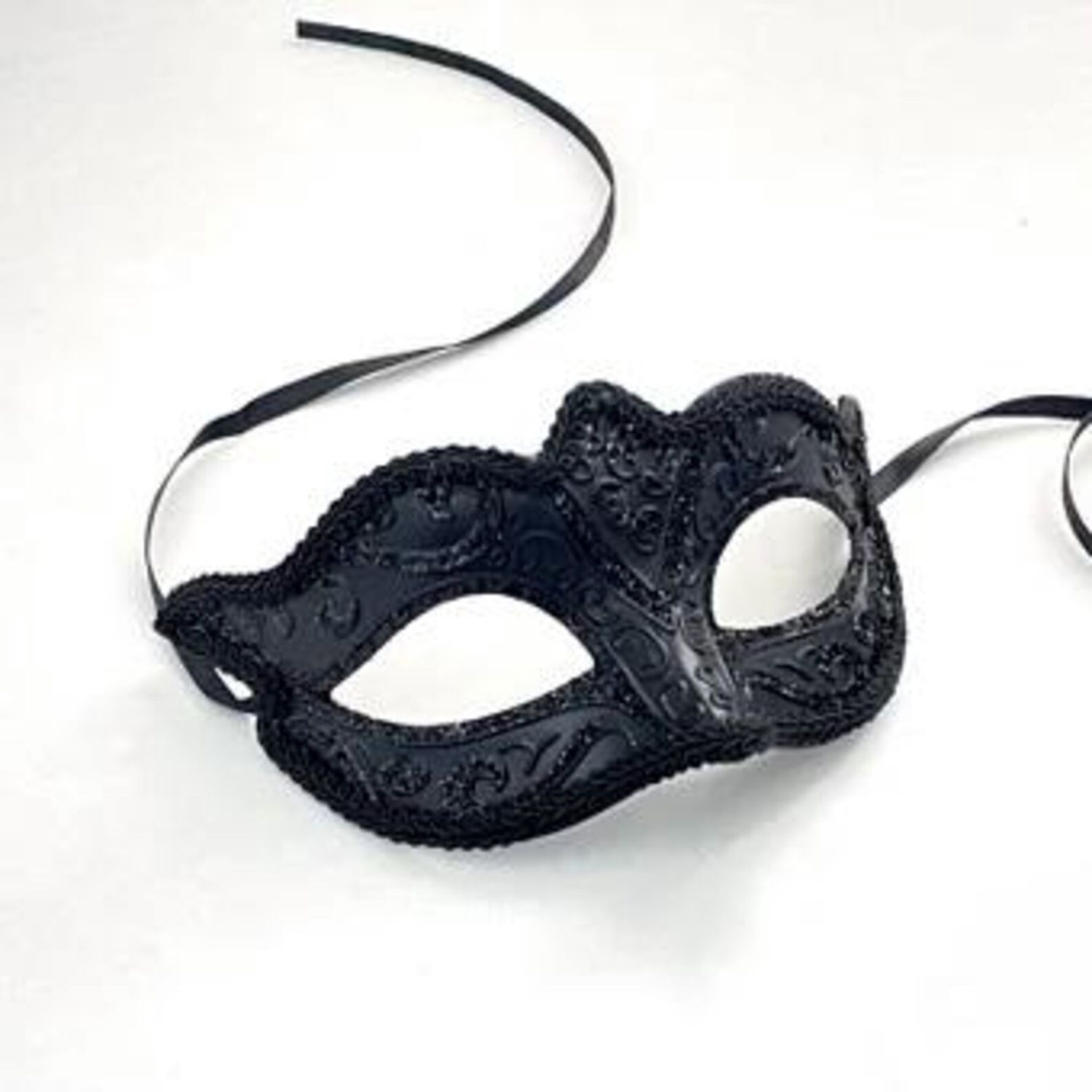 Lace black masquerade mask