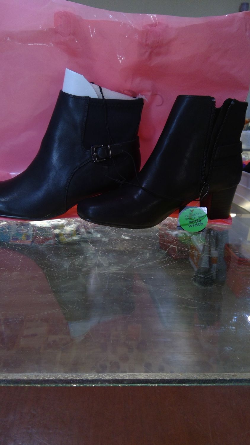 East 5Th Street Black  Boots New With Tags 8m
