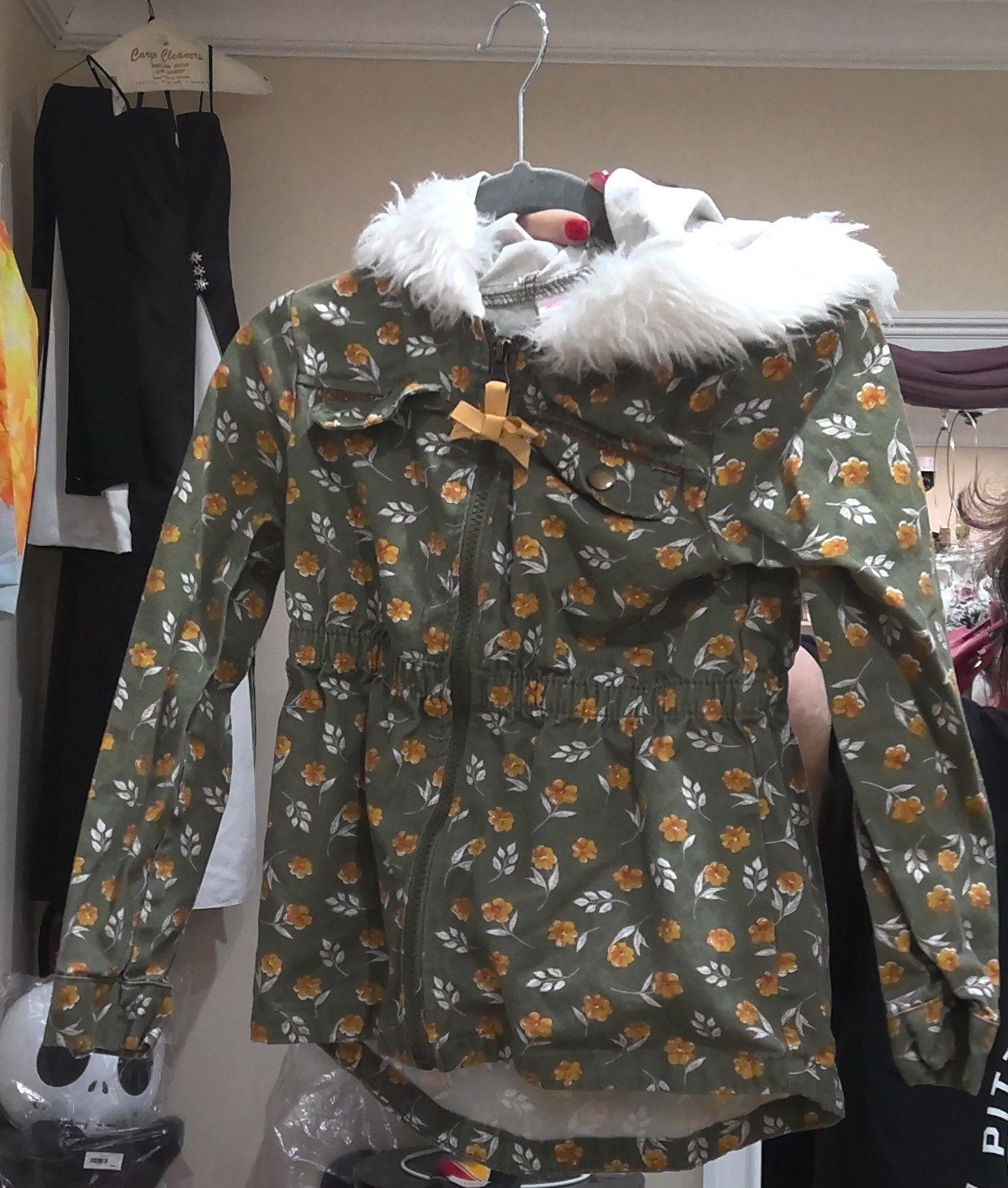 Little Lass Green Flowered Jacket Size 6x