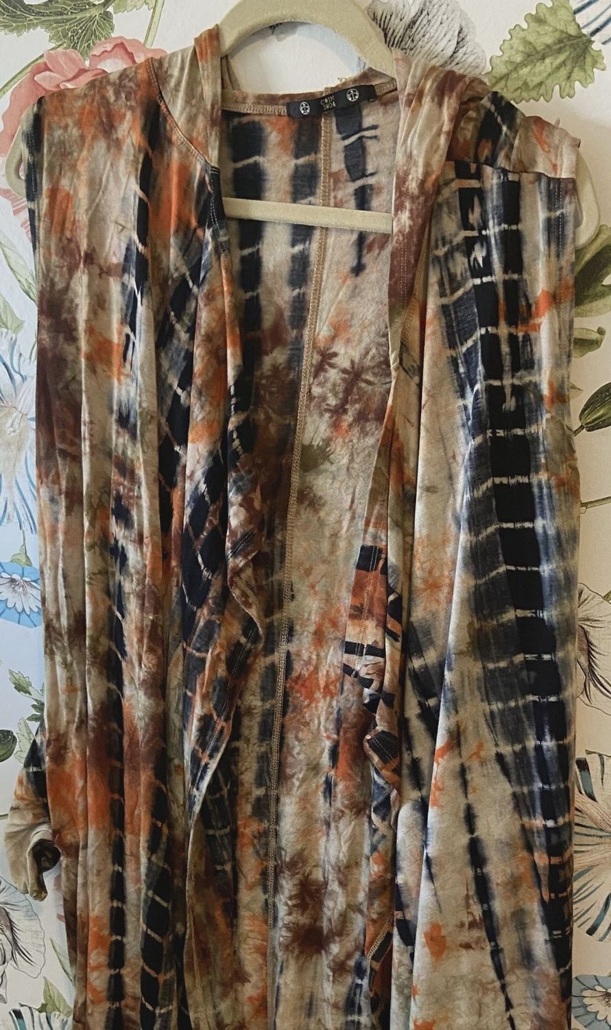 COIN 1804 HOODED VEST OPEN FRONT ONE SIZE FITS ALL