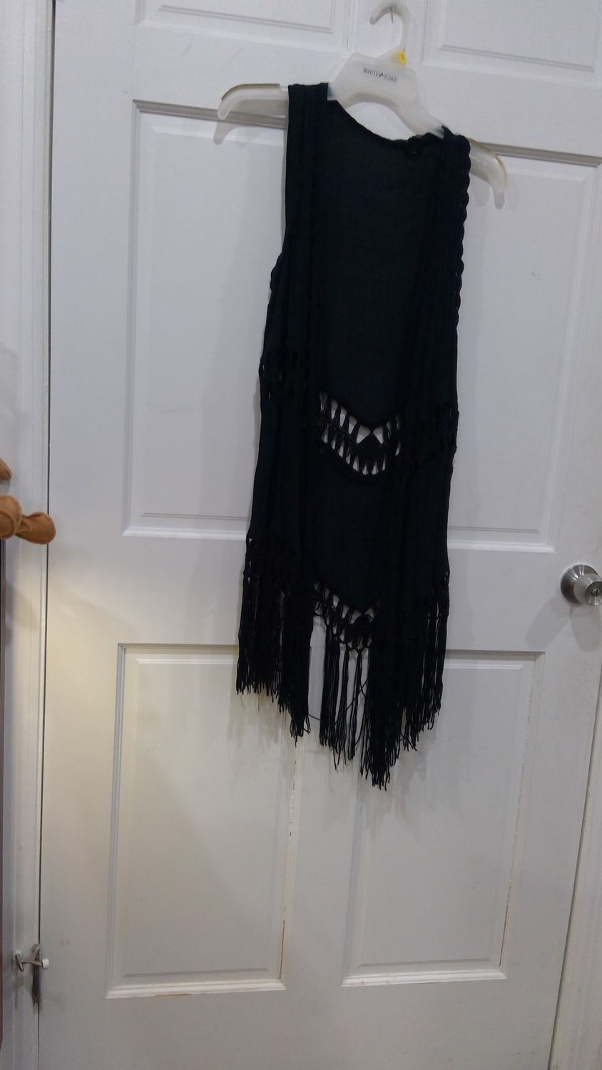 WOMENS SHEER FRINGE VEST SIZE MED