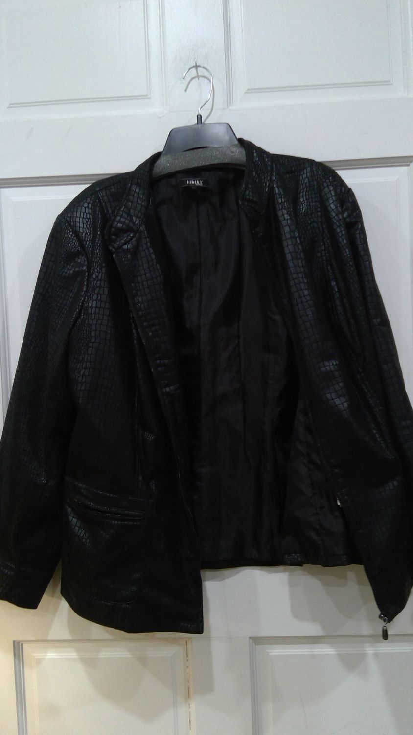 WOMENS BLACK ELEMENTZ JACKET SIZE LARGE