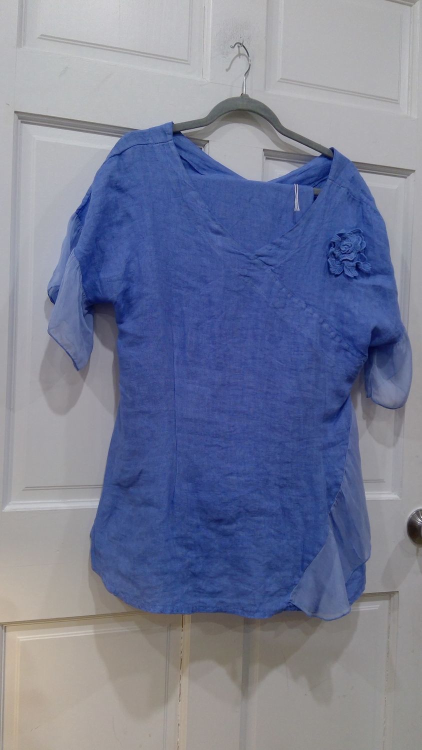 MADE IN ITALY  BLUE OUTFIT WITH FLOWER ON RT SIDE SIZE LARGE