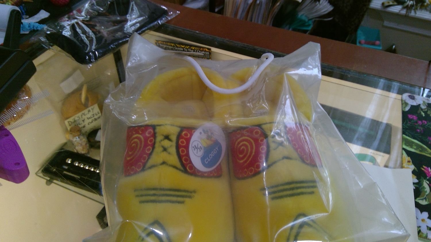 CLOGGY  DUTCH SLIPPERS SIZE 38/39