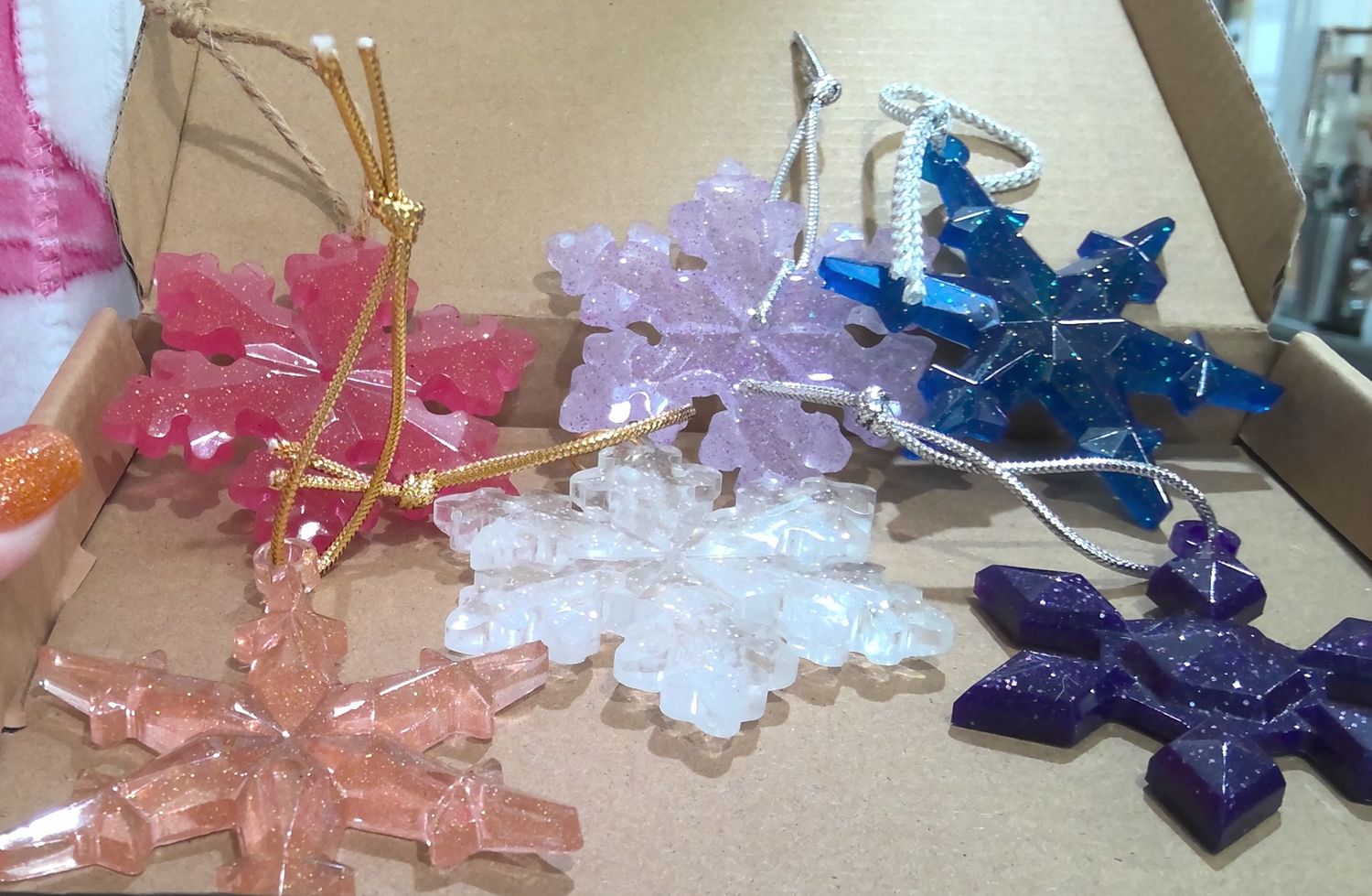 HANDMADE SNOW FLAKE ORTAMENTS SMALL