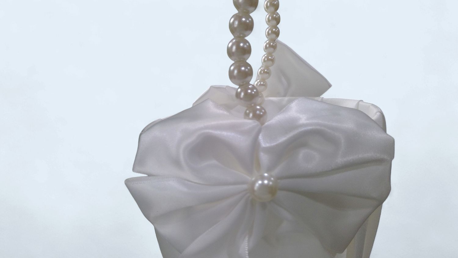 Fower Girl Gasket White