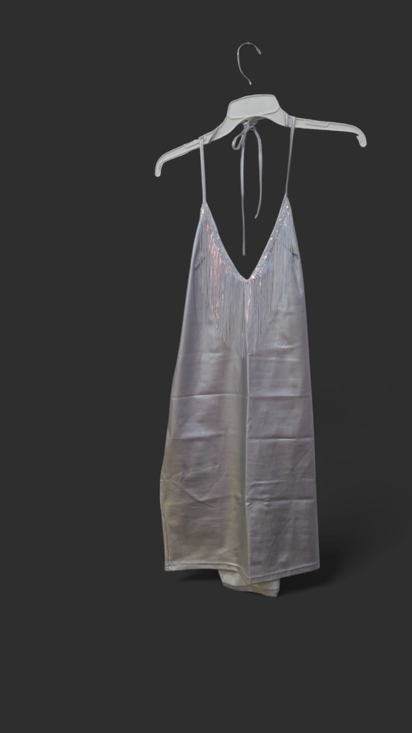 Elegant Silver Dress Size XL white