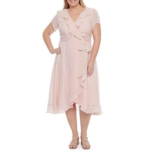 Pink Dress Elageant With Ruffles Size 20 W