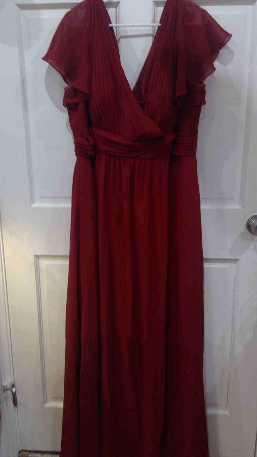 Elegant Red V-Neck Long Ruched Ruffle SL Dress Size 24