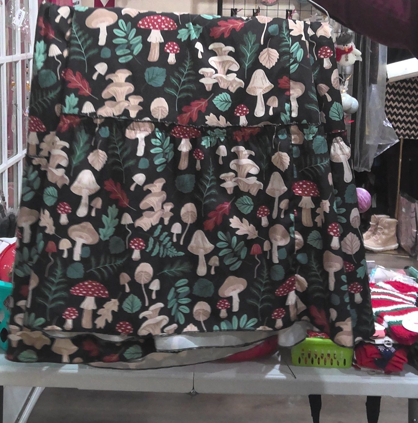 Romwe Mushroom Skirt Size 3XL