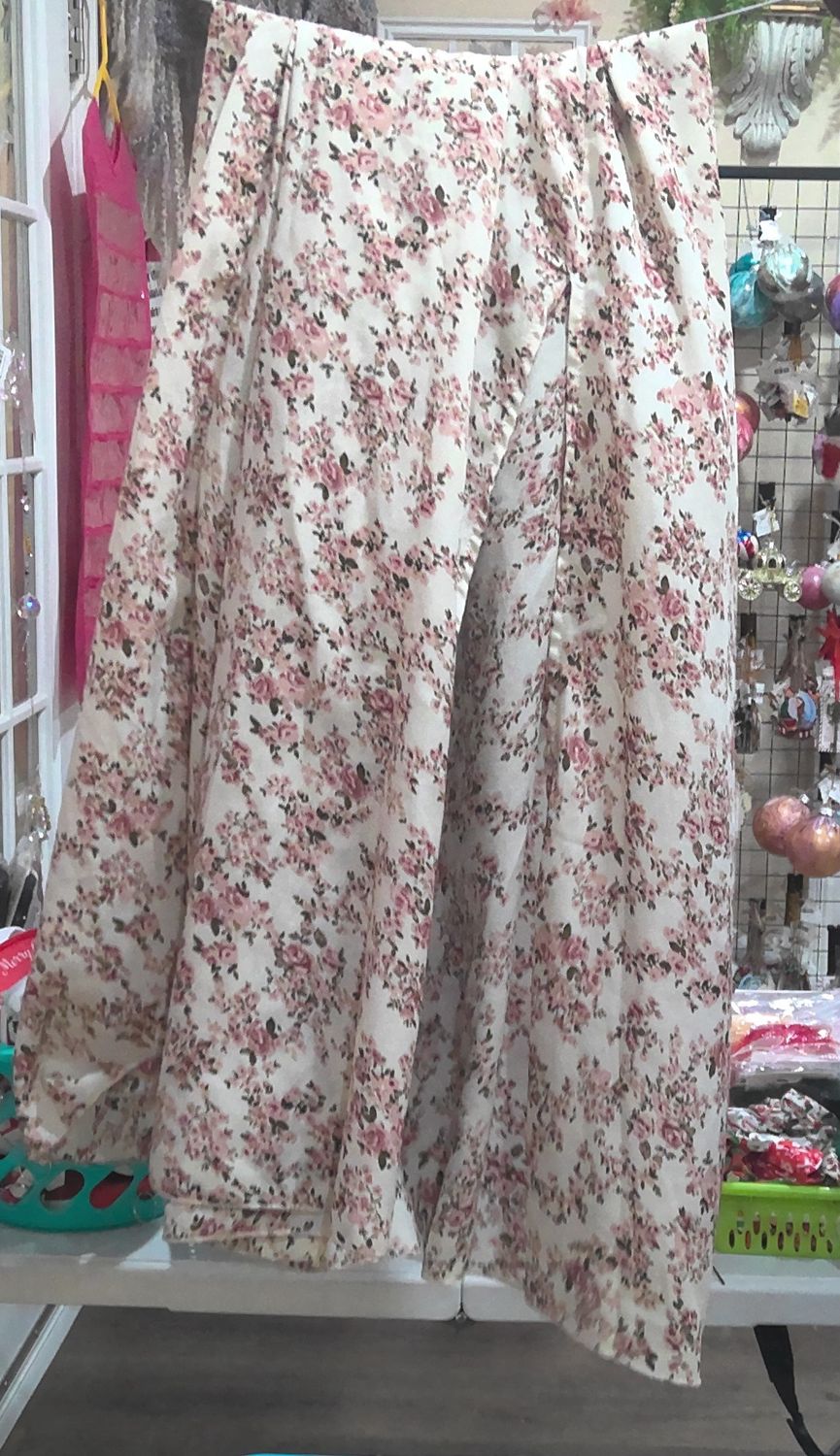 White Skirt with Pink flowerers Size 3XL