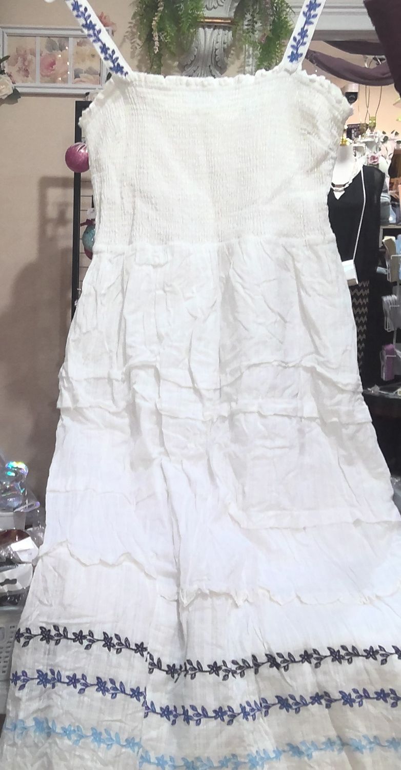 White Sun Dress With Flowers Size XXL