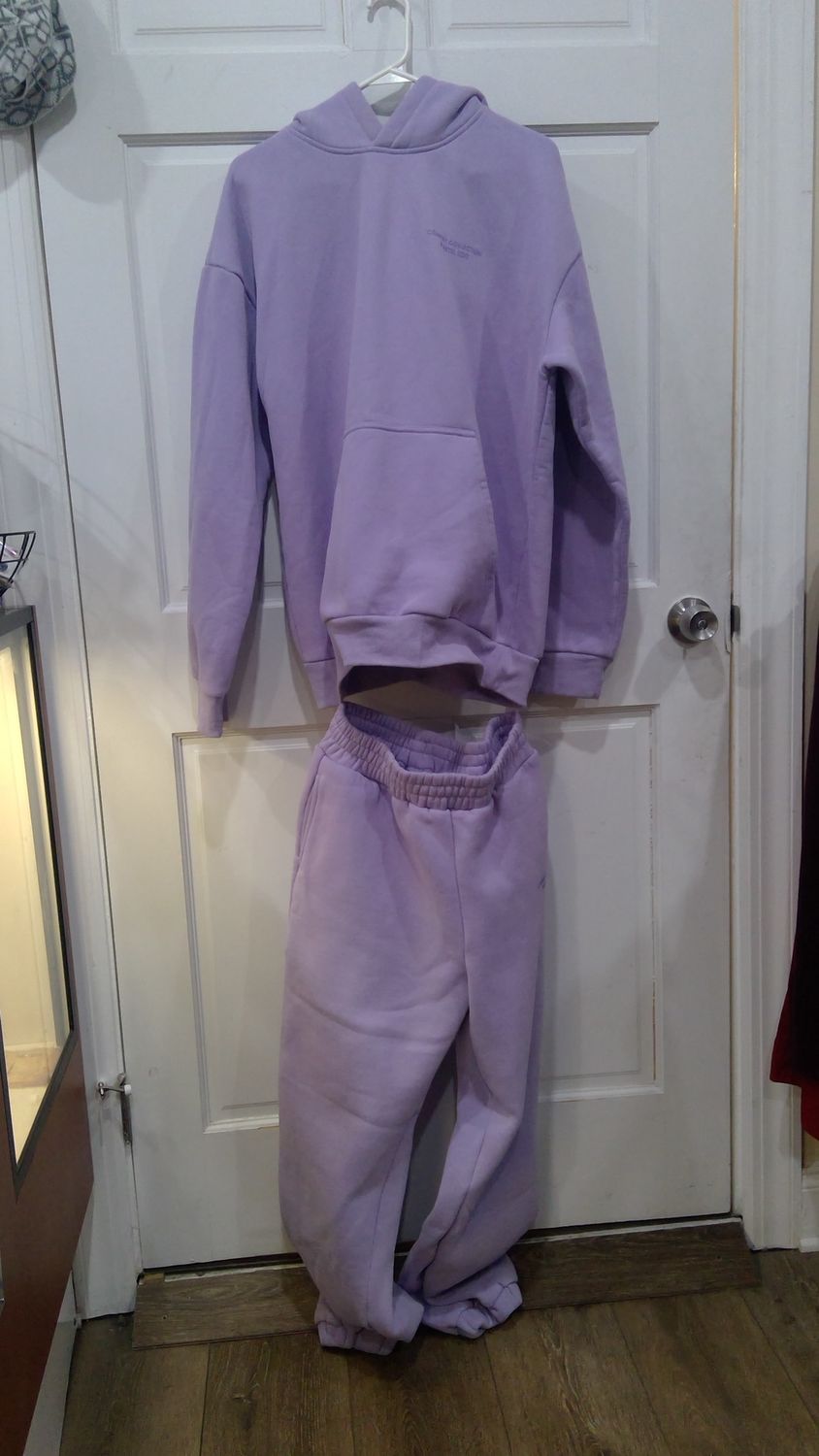 Comfrt Pastel Lavender Sweatsuit Set Size L